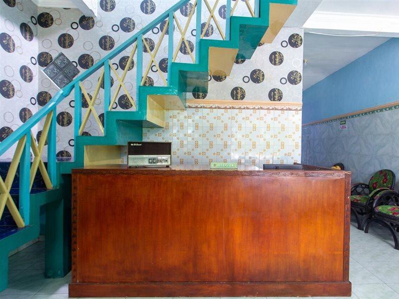Spot On 2871 Hotel Budi Purwokerto Extérieur photo