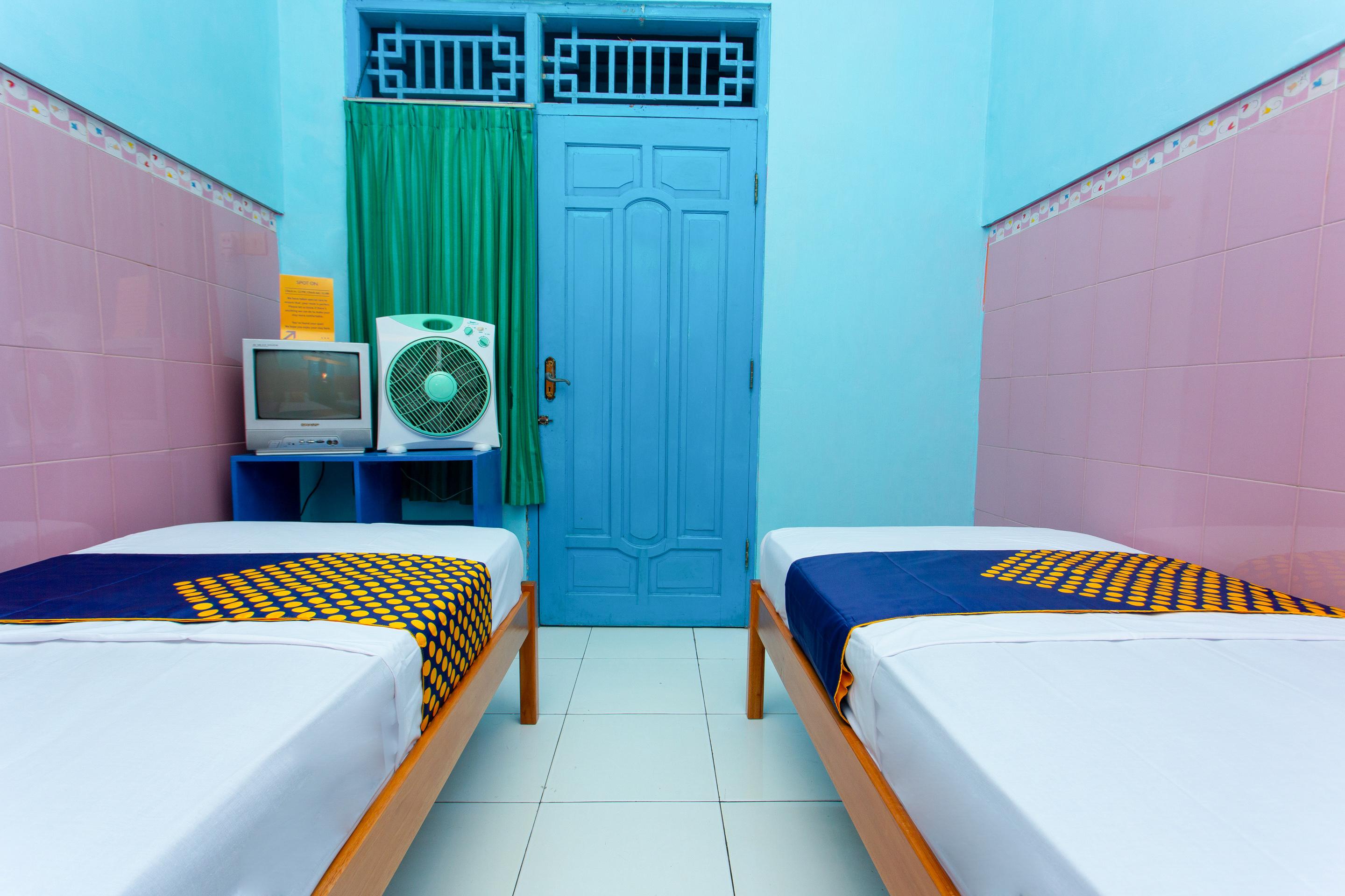 Spot On 2871 Hotel Budi Purwokerto Extérieur photo