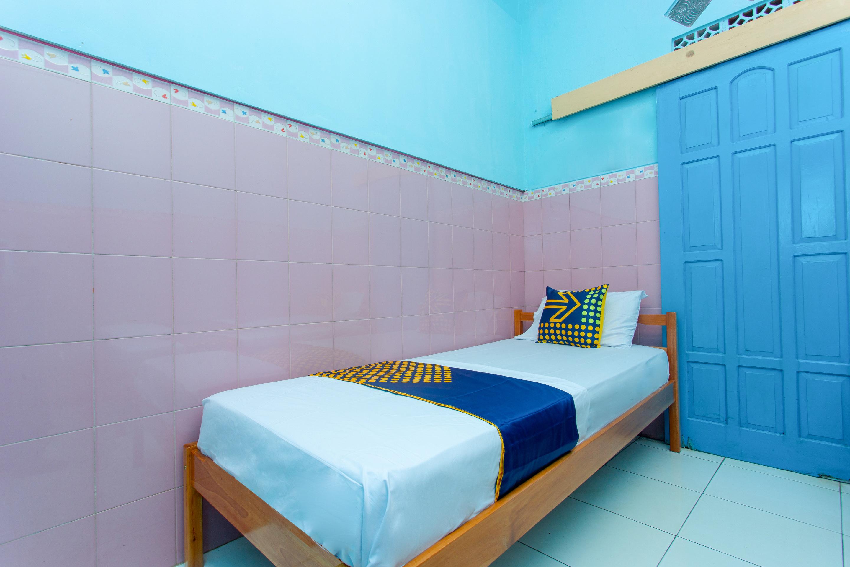 Spot On 2871 Hotel Budi Purwokerto Extérieur photo