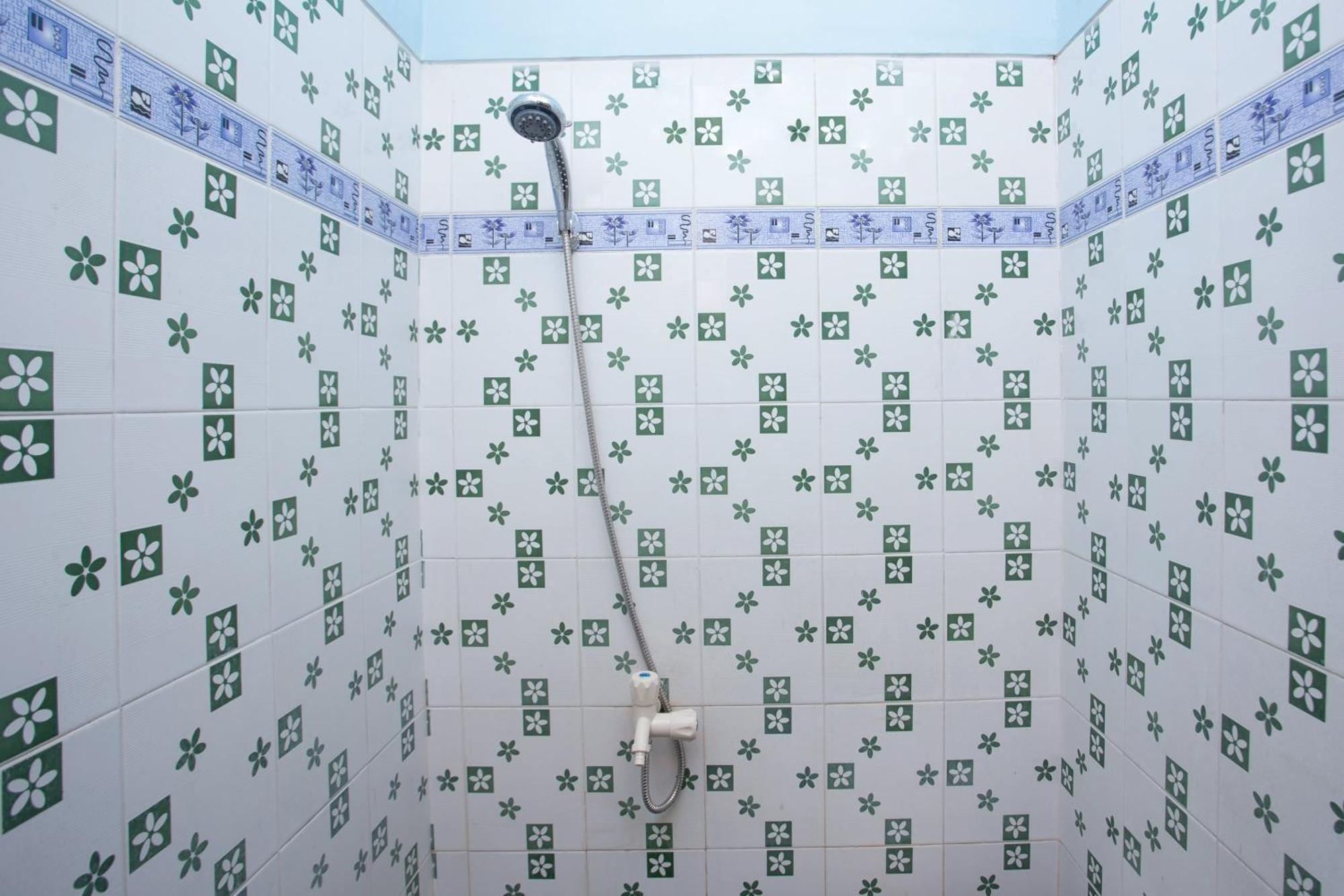 Spot On 2871 Hotel Budi Purwokerto Extérieur photo