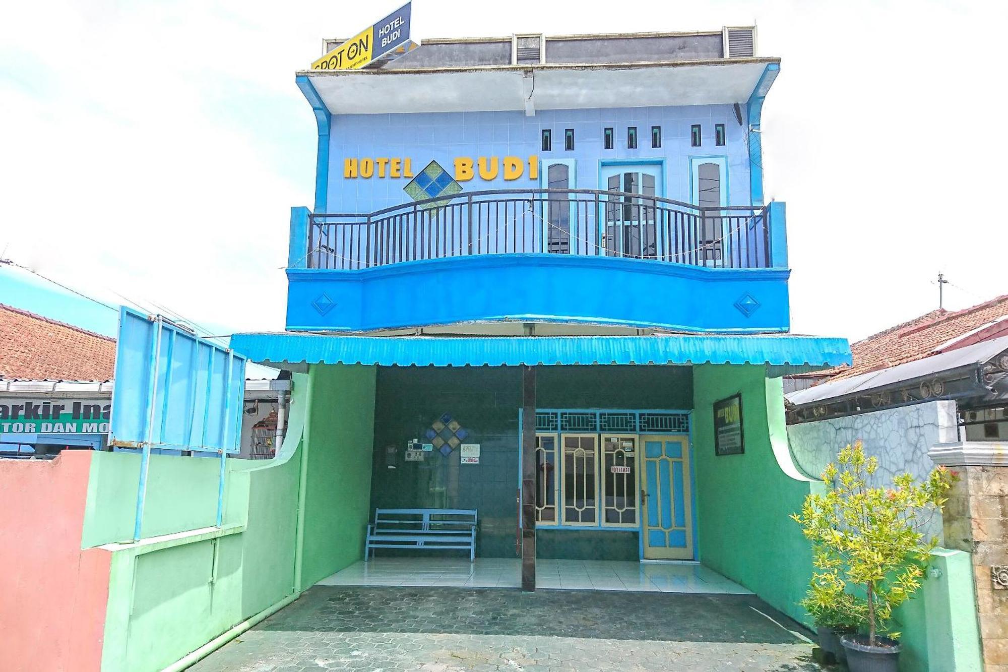 Spot On 2871 Hotel Budi Purwokerto Extérieur photo