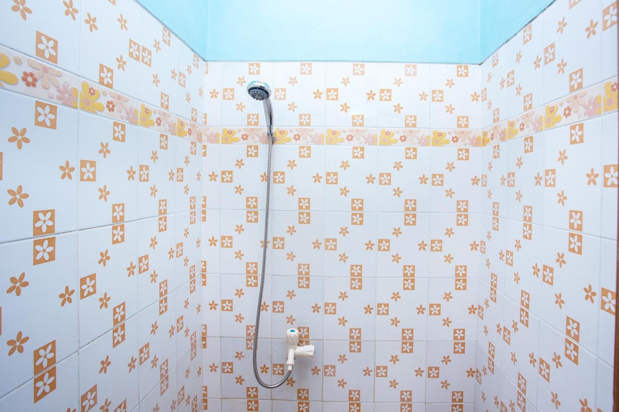 Spot On 2871 Hotel Budi Purwokerto Extérieur photo