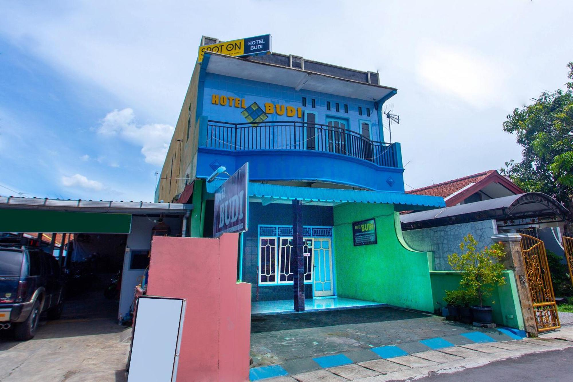 Spot On 2871 Hotel Budi Purwokerto Extérieur photo