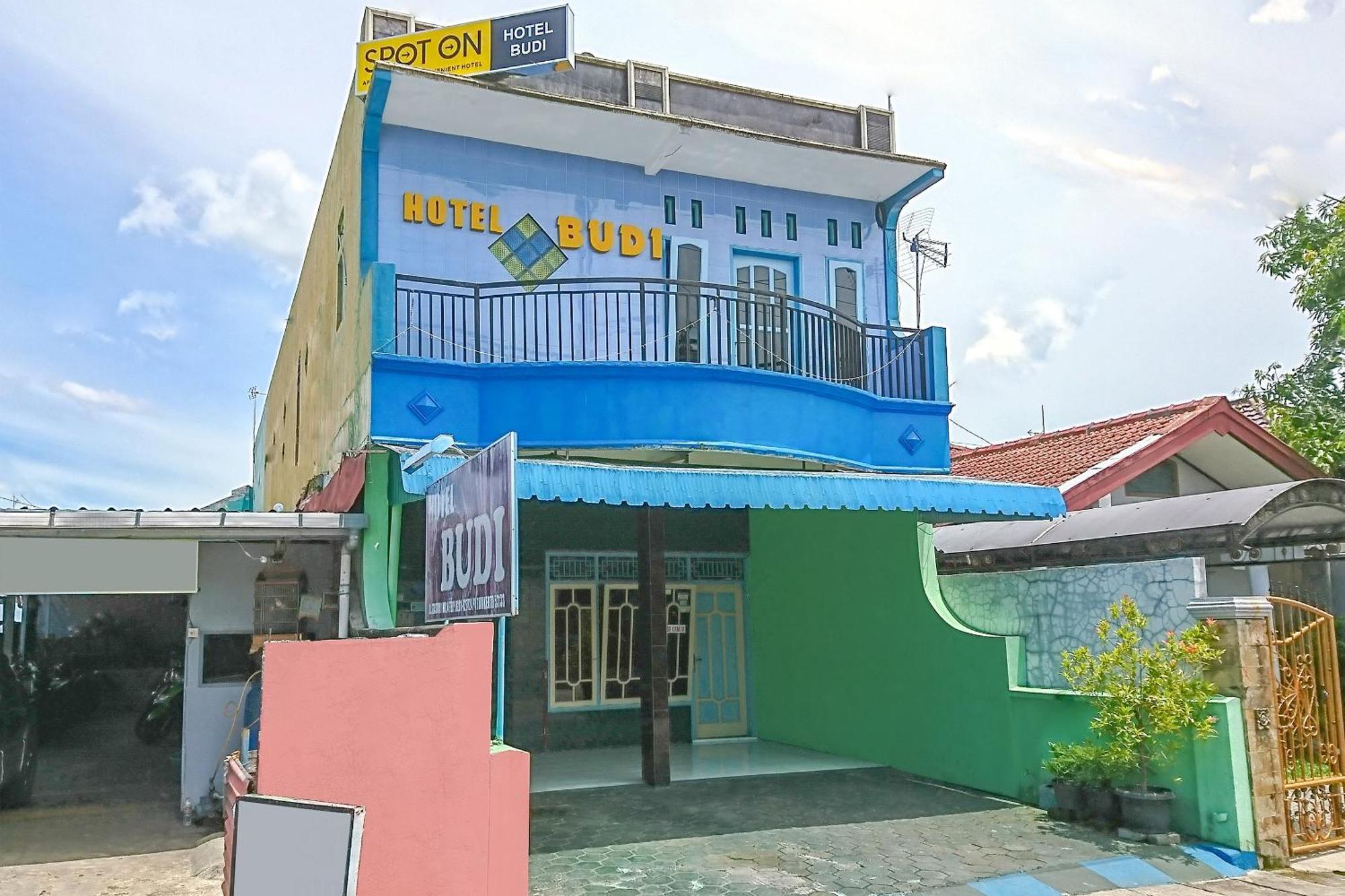 Spot On 2871 Hotel Budi Purwokerto Extérieur photo