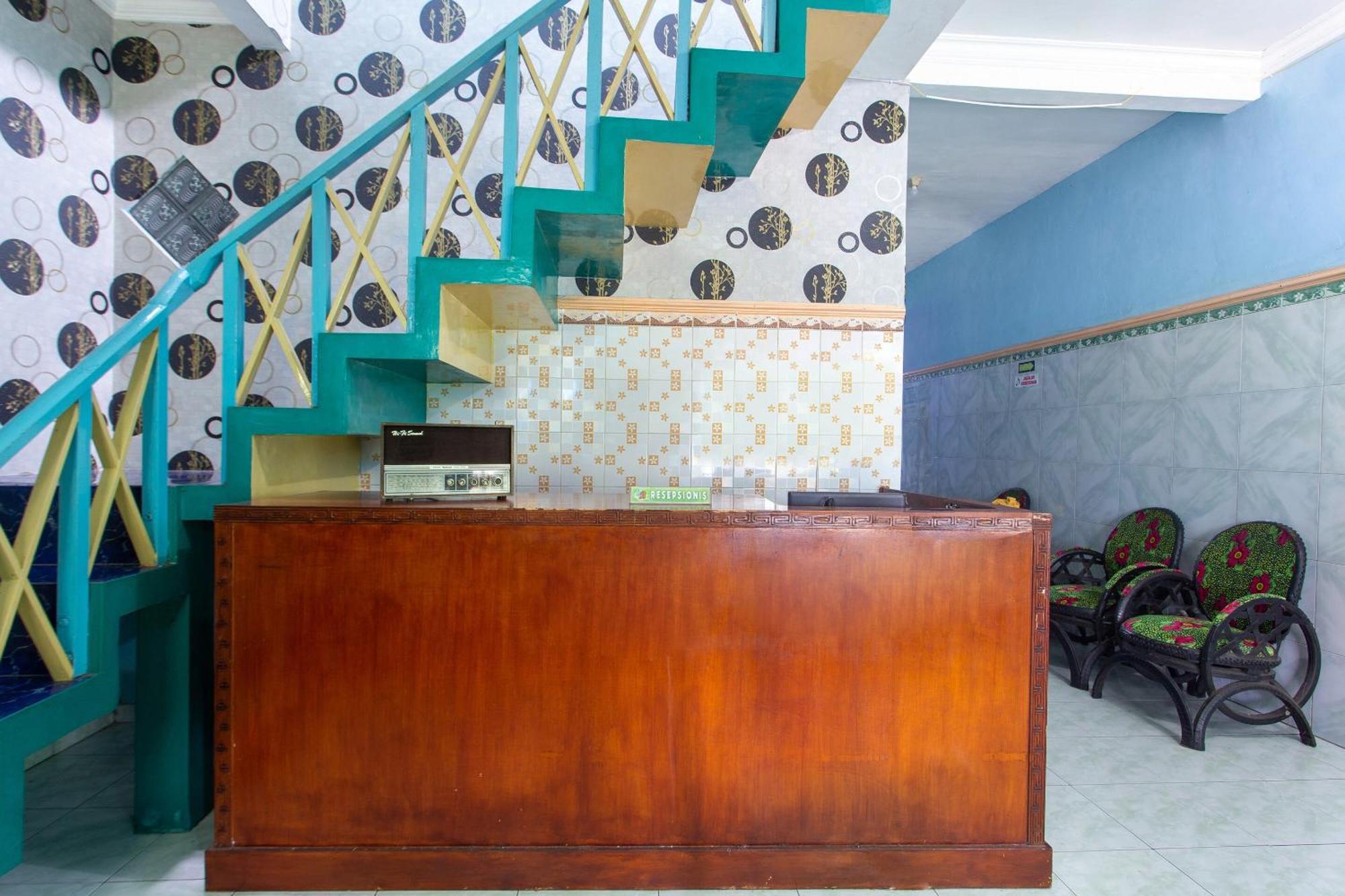Spot On 2871 Hotel Budi Purwokerto Extérieur photo