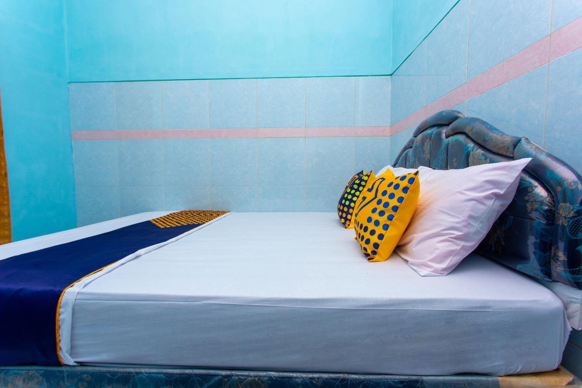 Spot On 2871 Hotel Budi Purwokerto Extérieur photo