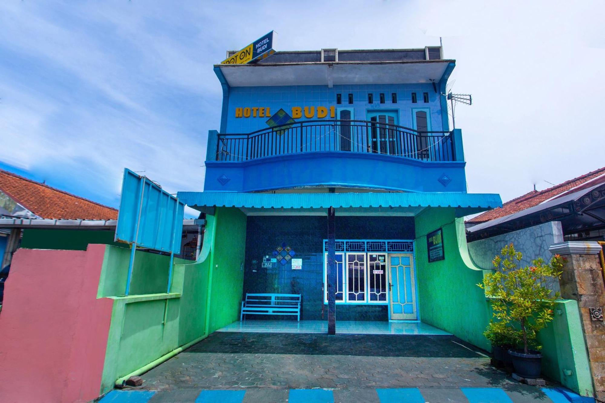 Spot On 2871 Hotel Budi Purwokerto Extérieur photo